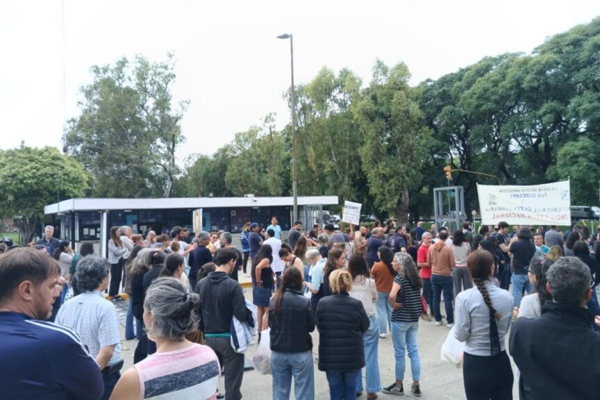 Denuncian desmantelamiento en el INTI: peligran 700 puestos y advierten por la privatización de controles clave