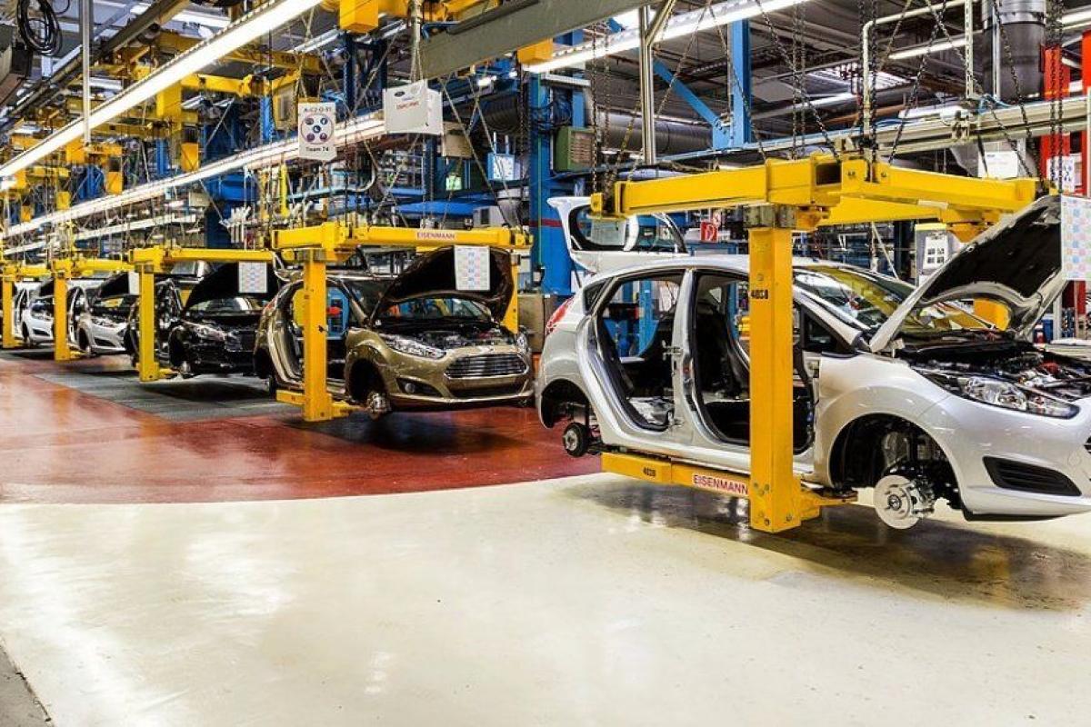 Fuerte retroceso en la industria automotriz: la producción cayó más del 30 % en el arranque de 2026