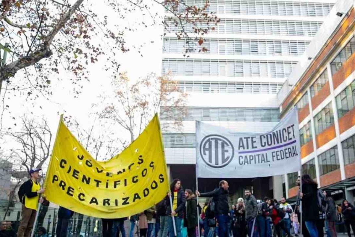 Científicos del CONICET reactivan las protestas en medio del furor por el streaming submarino: denuncian recortes y salarios de miseria