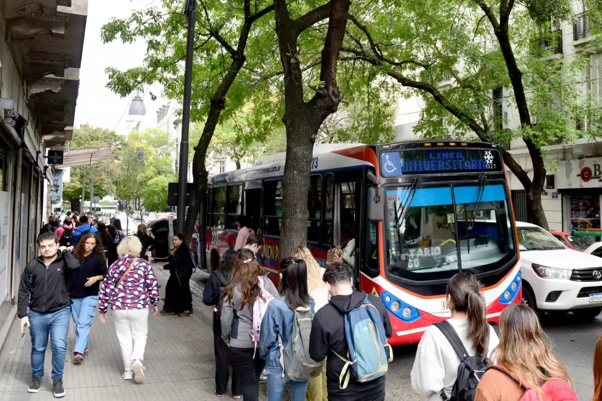 La ITF le reclamó a Milei que respete la libertad sindical ante posibles sanciones a gremios del transporte
