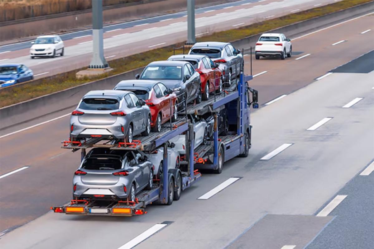 El Gobierno habilitará la importación personal de autos nuevos y usados: alerta en la industria automotriz