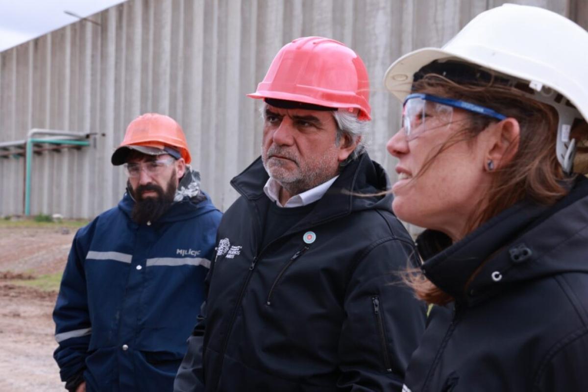 Correa alertó por la crisis industrial y llamó a debatir una salida “desde la mirada de los trabajadores”