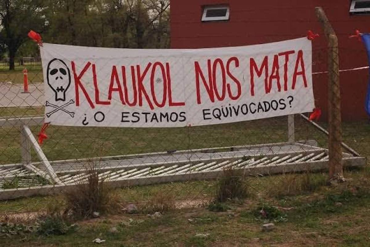 Denuncian persecución política y judicial contra vecinos que enfrentan a Sika Klaukol en La Matanza