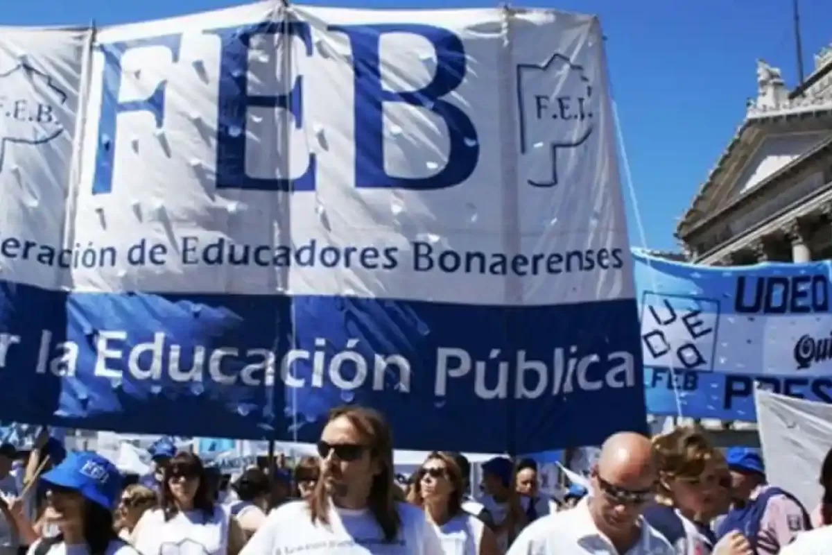 Docentes bonaerenses paran el 15 de octubre y reclaman a Milei el FONID y a Kicillof una nueva paritaria