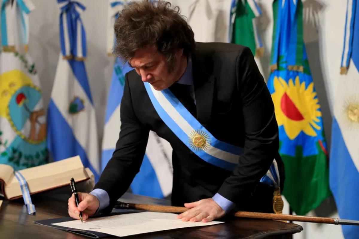 La trampa del veto: Milei presiona a los gobernadores antes del cierre de frentes electorales