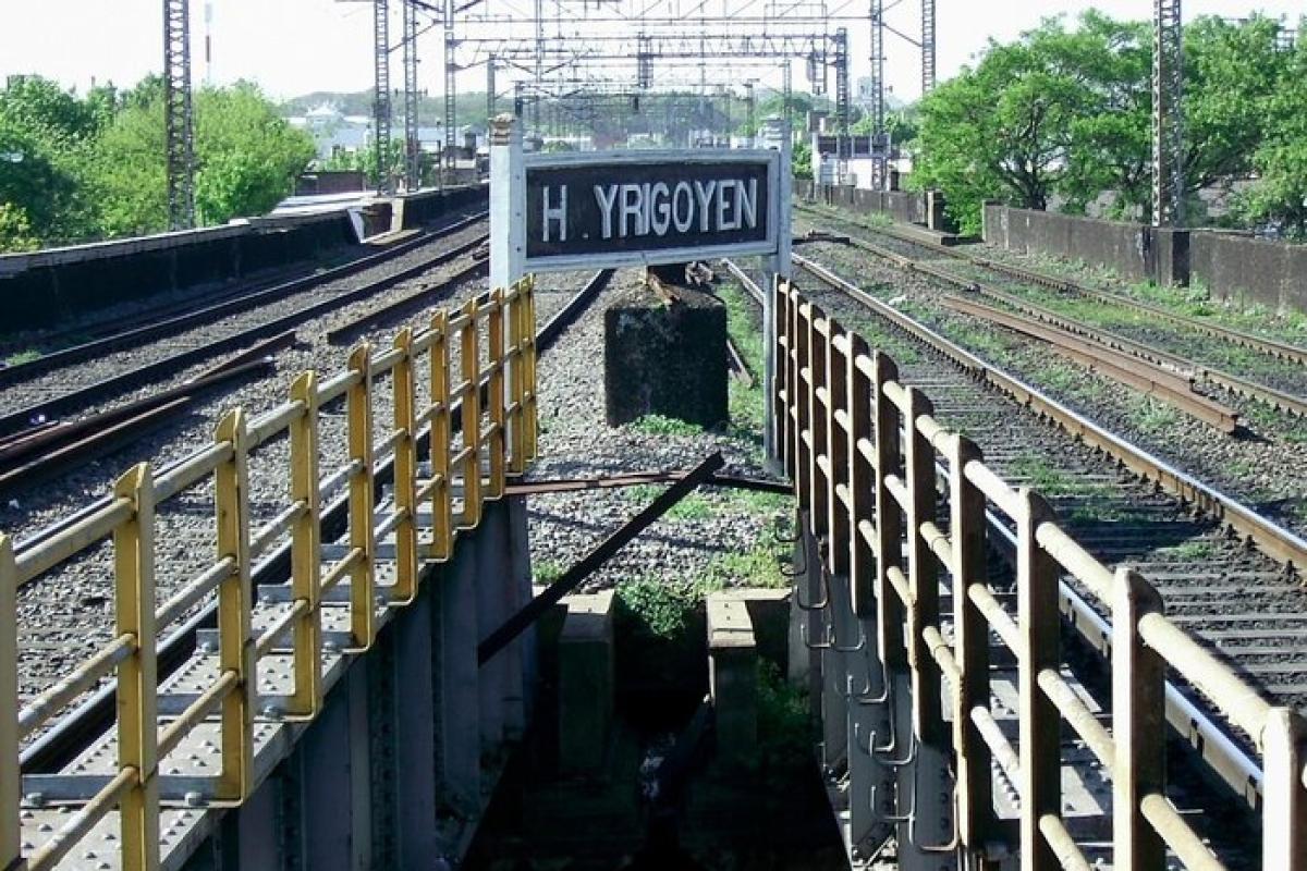 Un año y medio de cierre para la estación Yrigoyen: obras que no arrancan y una comunidad en espera