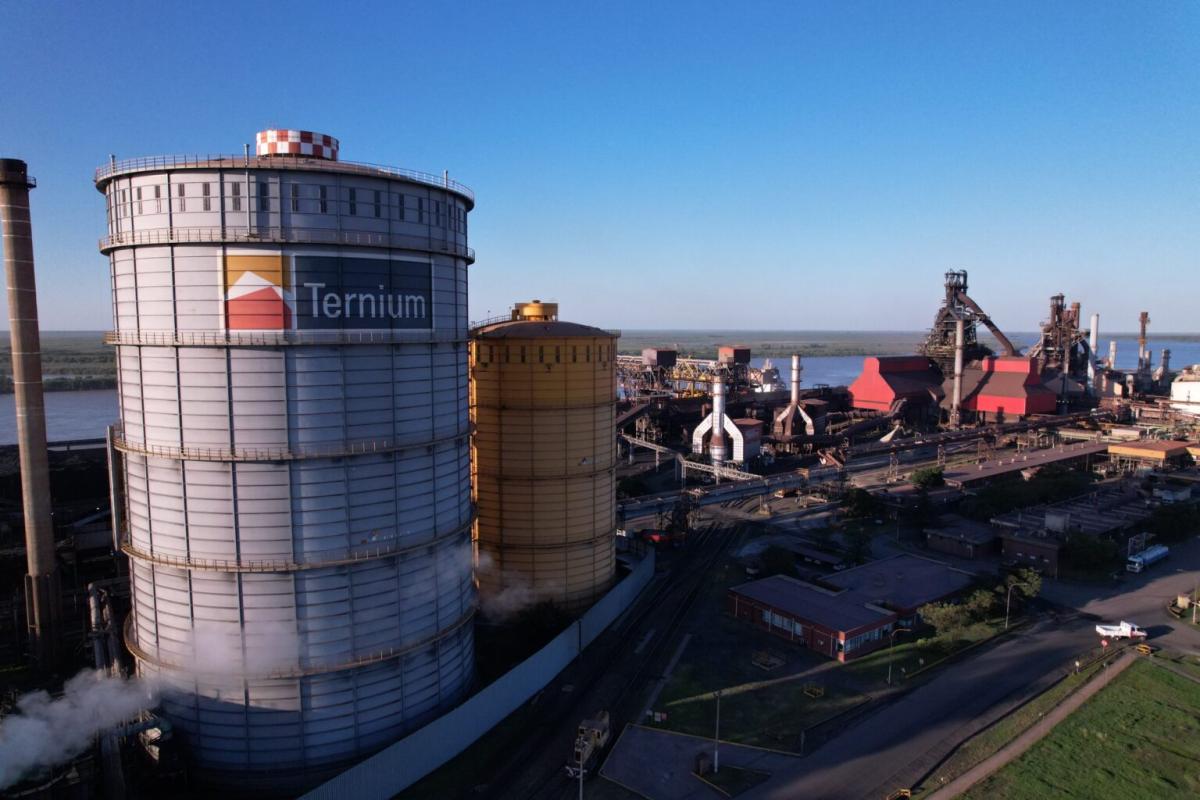 Ternium Podría Despedir a 600 Trabajadores en Ramallo: La Baja Producción y la Importación de Acero Chino Afectan al Sector Siderúrgico