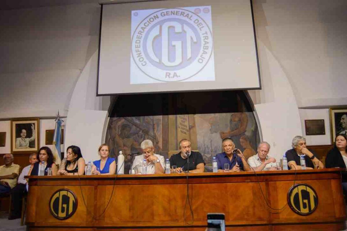 Argüello advirtió sobre el “fracaso” del plan económico y pidió revisar paritarias