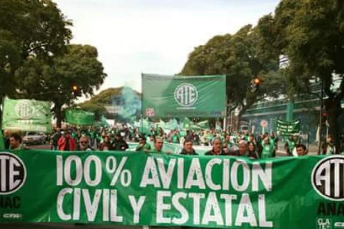 ATE-ANAC lanzó un plan de lucha y advierte con un paro que podría frenar los vuelos el 10 de marzo