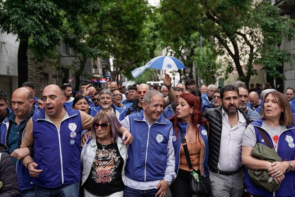 La Bancaria confirmó un bono superior a $1,7 millones por el Día del Bancario: el salario inicial superará los $3,6 millones