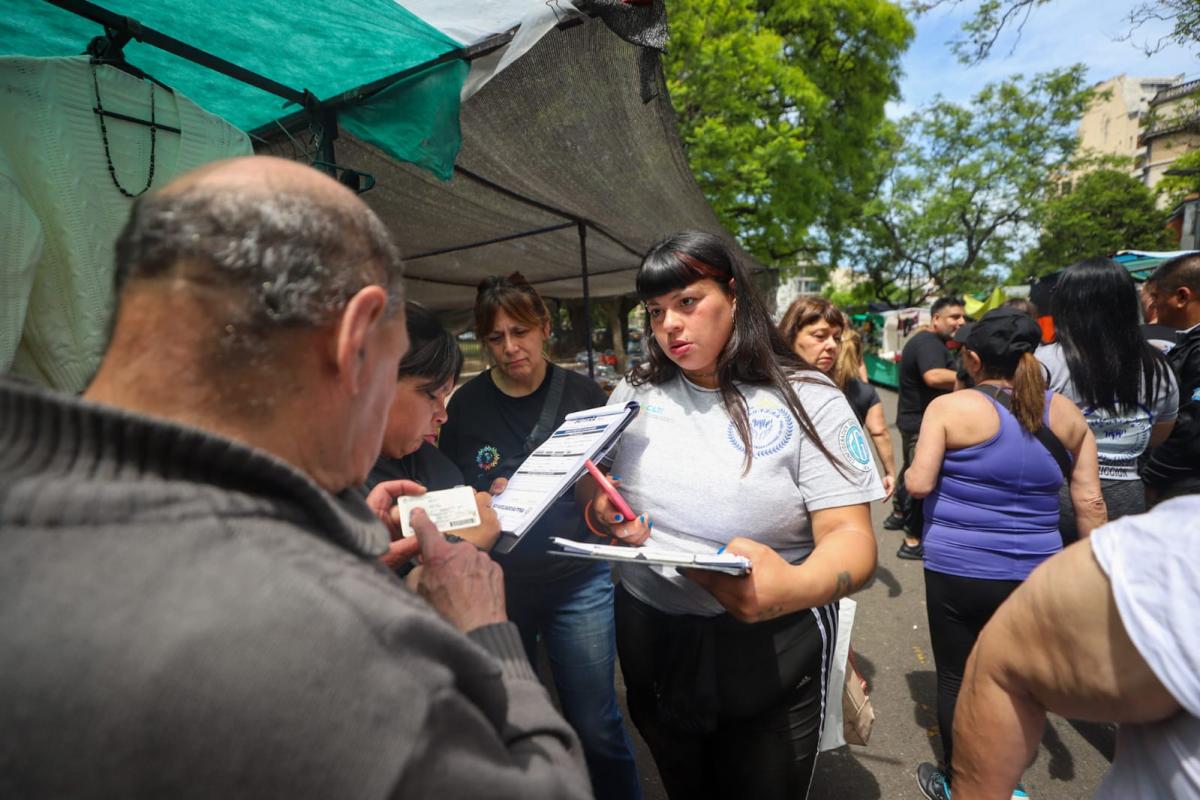 Feriantes se movilizan por una reforma laboral inclusiva y celebran su primer año como sindicato: “Los trabajadores informales tenemos derechos”