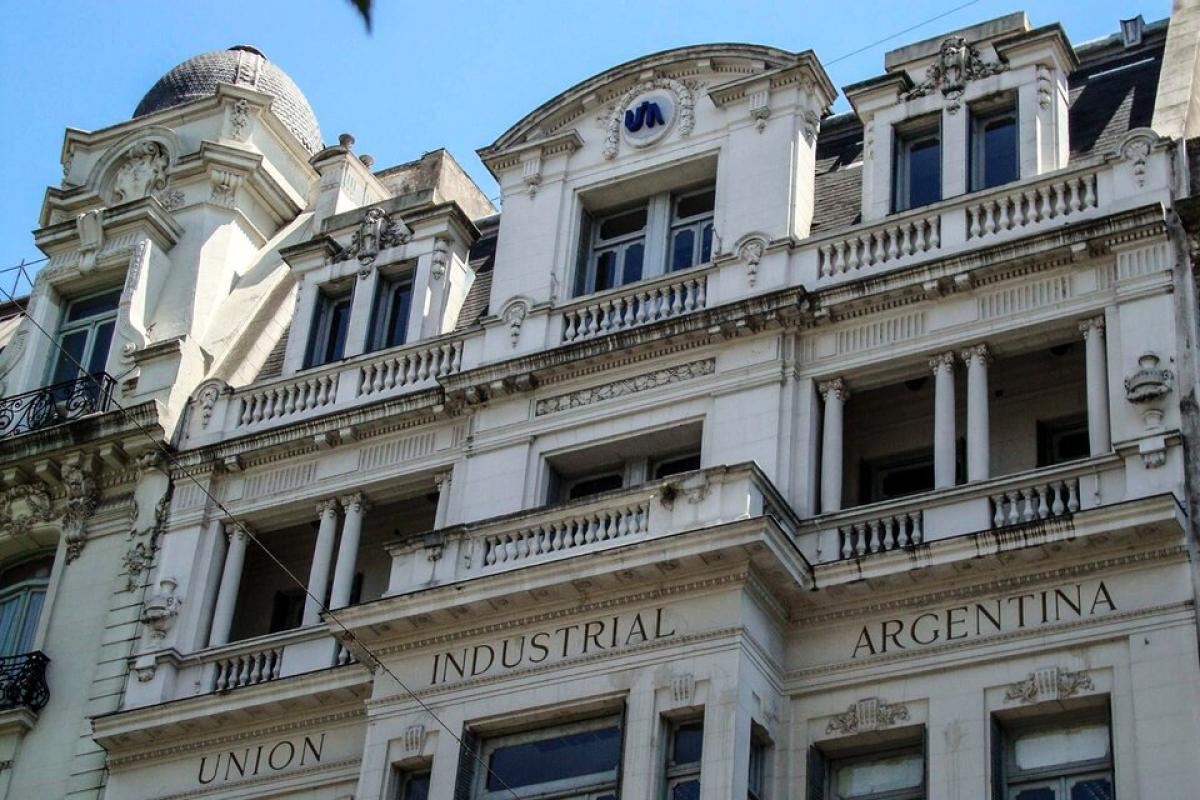 El retroceso industrial se profundiza: seis de cada diez empresas ven un panorama más sombrío