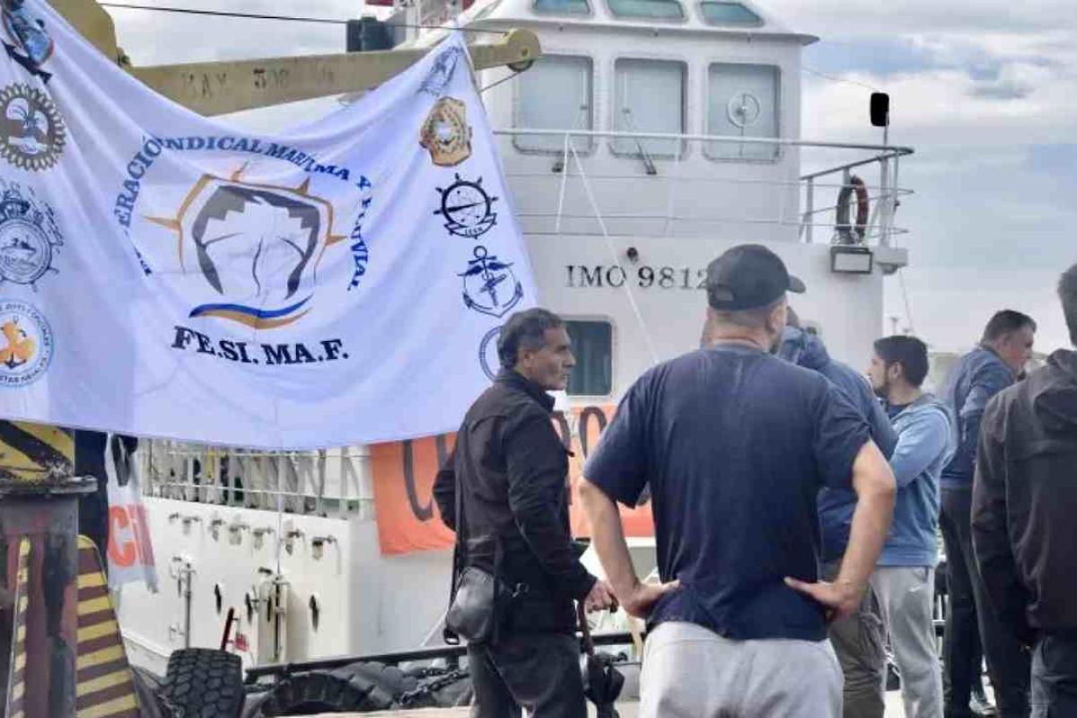 Los gremios marítimos acordaron un aumento salarial del 10,3% y sumas fijas tras cerrar paritarias anticipadas