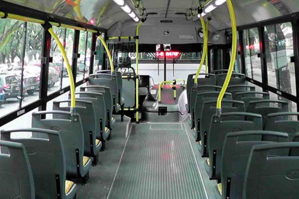 Paro de colectivos en el AMBA: más de veinte líneas sin servicio por salarios adeudados