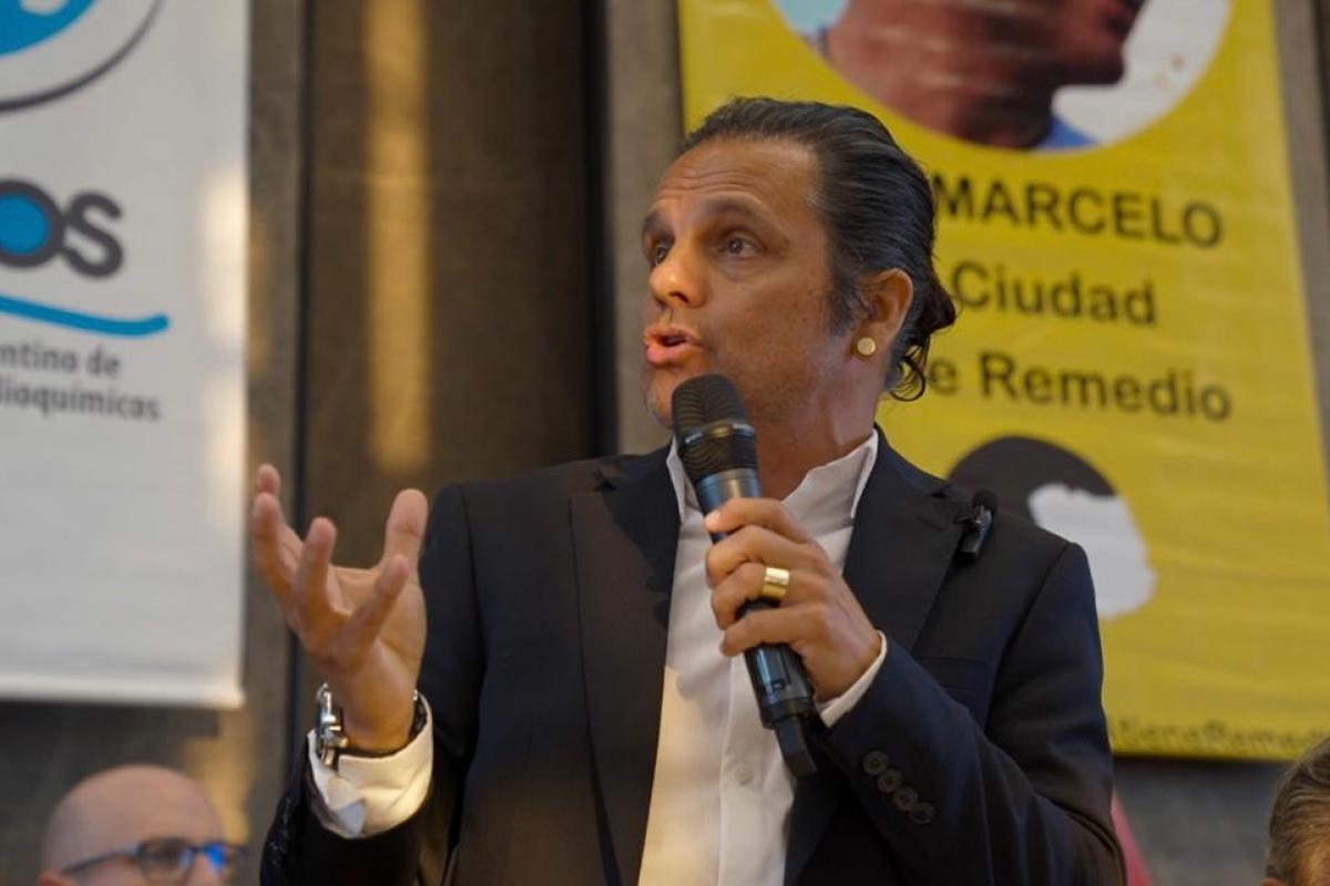 Peretta reiteró su rechazo a la venta online de medicamentos y pidió reformas laborales en el marco del Día del Trabajador
