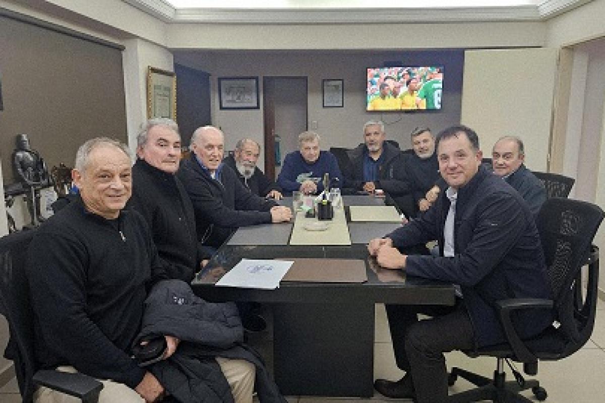 Municipales de Berazategui participaron de un encuentro de COEMA para fortalecer la unidad del sector