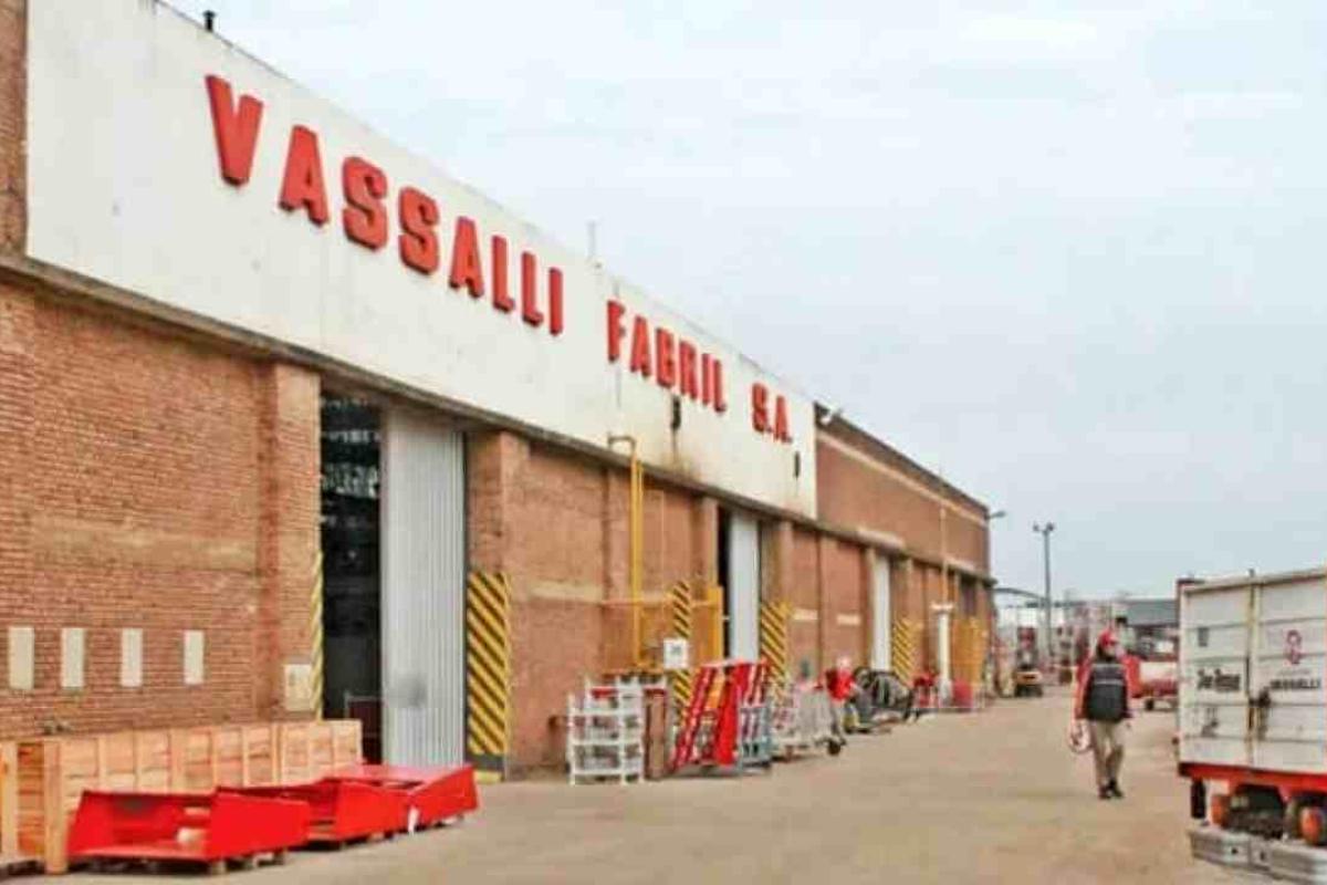 Crisis en Vasalli: los trabajadores iniciaron retención de tareas por atrasos salariales y falta de cobertura médica