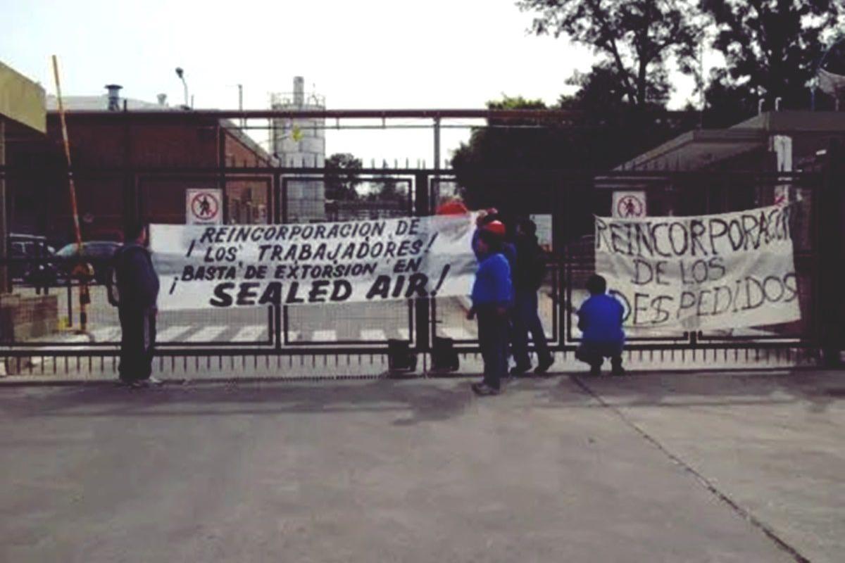 Sealed Air confirmó 65 despidos en plena conciliación obligatoria y volvió a tensar el conflicto en Quilmes