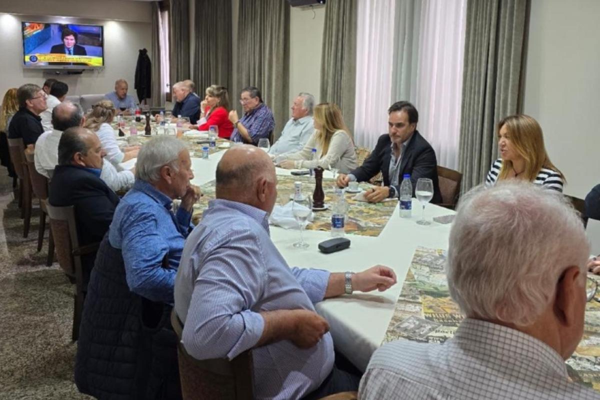 Luis Barrionuevo Retoma la Dirección de UTHGRA Tras Superar un Problema de Salud