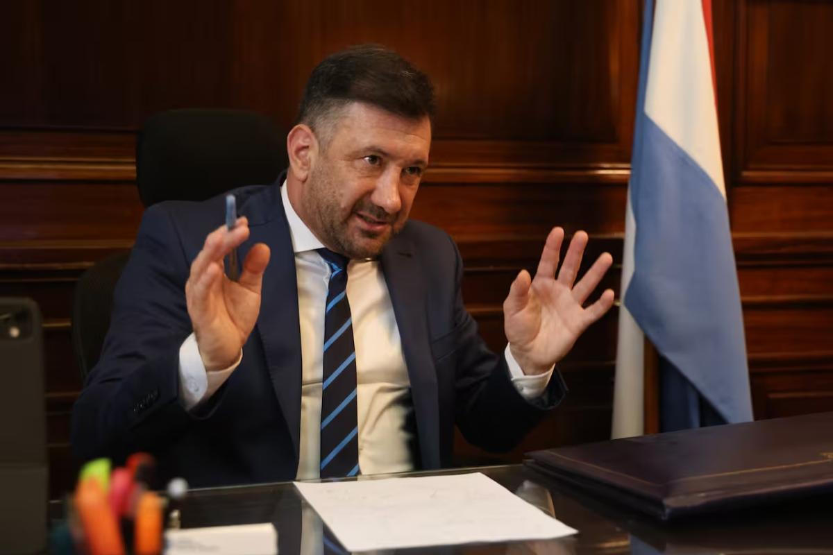 La izquierda pide anular la Ley de Bases y la reforma laboral tras la detención de Kueider en Paraguay