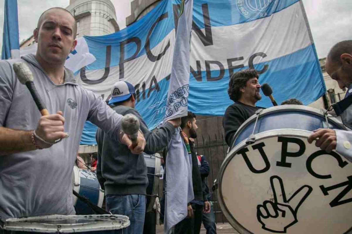 FESTIQyPRA en pie de lucha: Denuncian a Petroquímica Río Tercero por paralizar su planta sin previo aviso