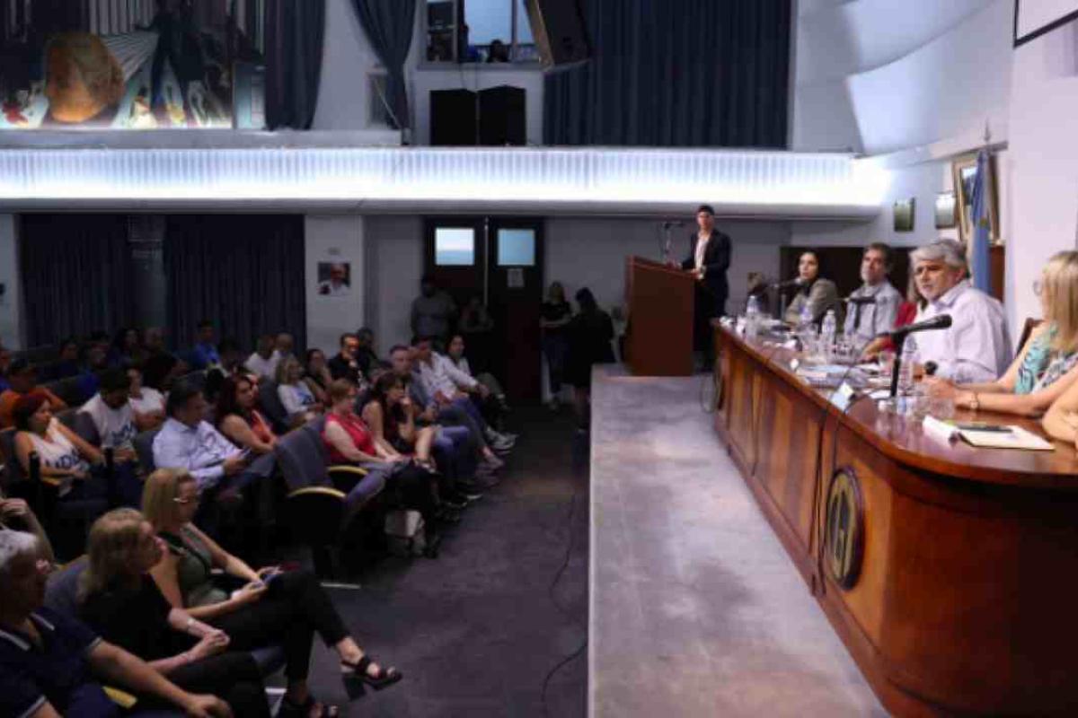 Correa destacó en la CGT el uso de Inteligencia Artificial para fortalecer la gestión y la formación laboral en la Provincia