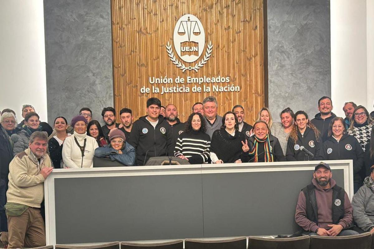 Fuerte reclamo por condiciones laborales en el 1º Plenario Interjurisdiccional de Oficiales de Justicia y Notificadores de la UEJN