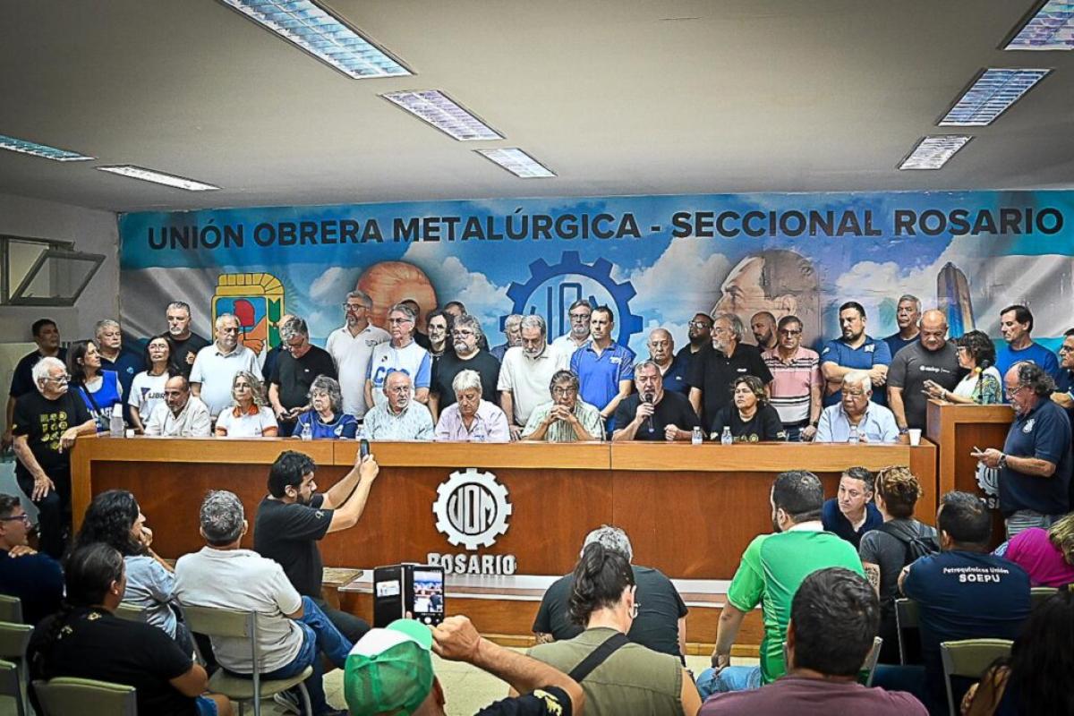 Aguiar advirtió a los gobernadores desde Santa Fe: “Quienes avalen la reforma laboral estarán firmando su propia sentencia de muerte”