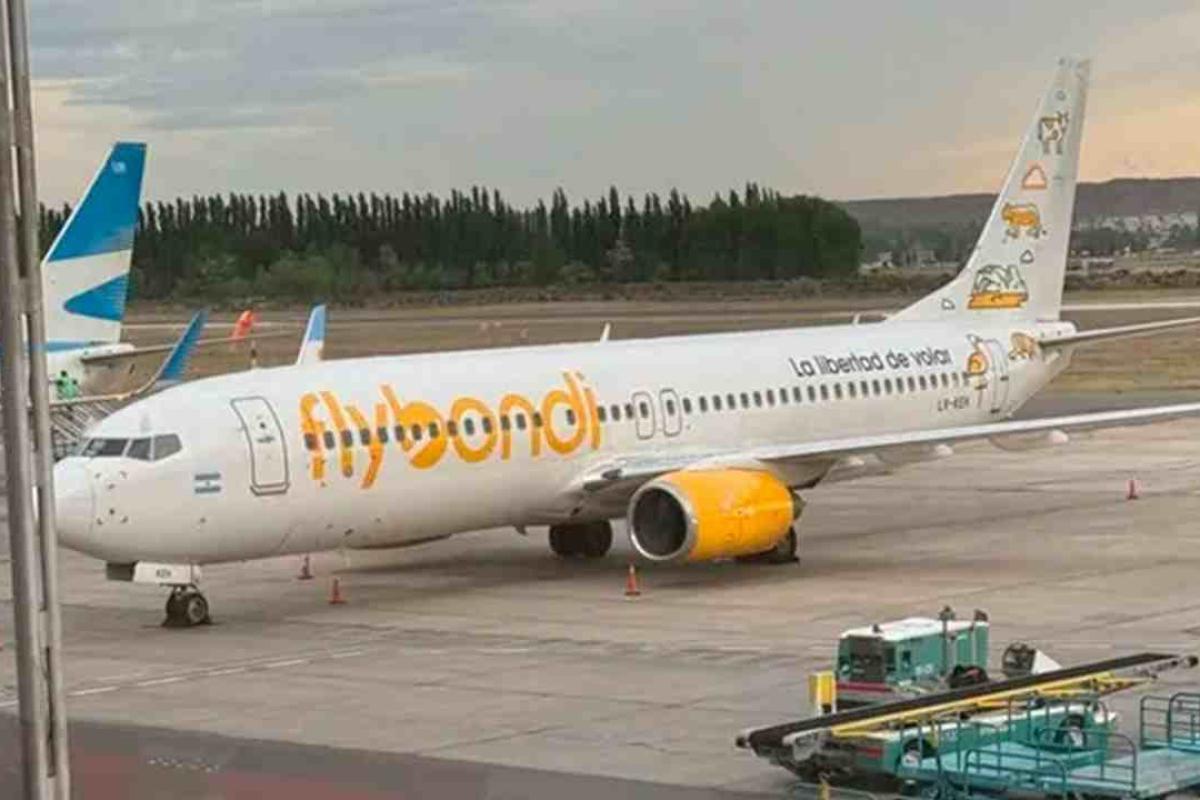 Aeronavegantes cruzó a Flybondi por la crisis laboral y denunció precarización, persecución sindical y despidos