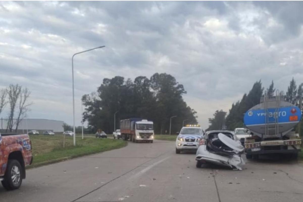 Triple choque en el acceso a Termiun Siderar