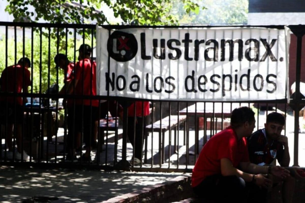 Lustramax vuelve a quedar en el centro del conflicto laboral tras una nueva ola de despidos