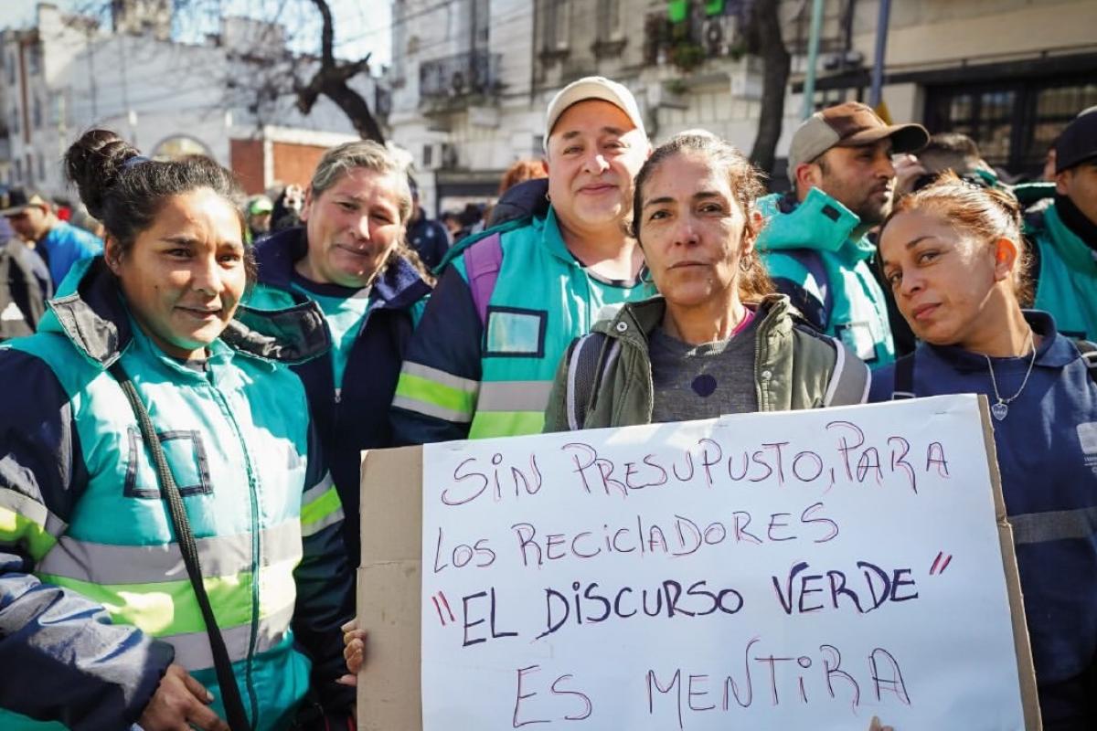 Recicladores porteños denuncian un avance sobre el sistema de reciclado y advierten por 6.500 puestos de trabajo en riesgo