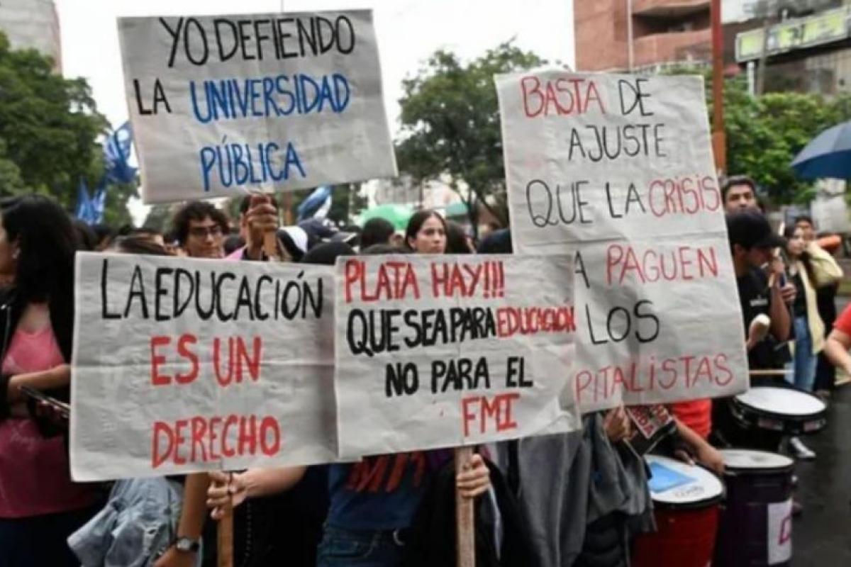 Paro universitario: gremios docentes alertan por pérdida salarial y falta de financiamiento en el sistema educativo