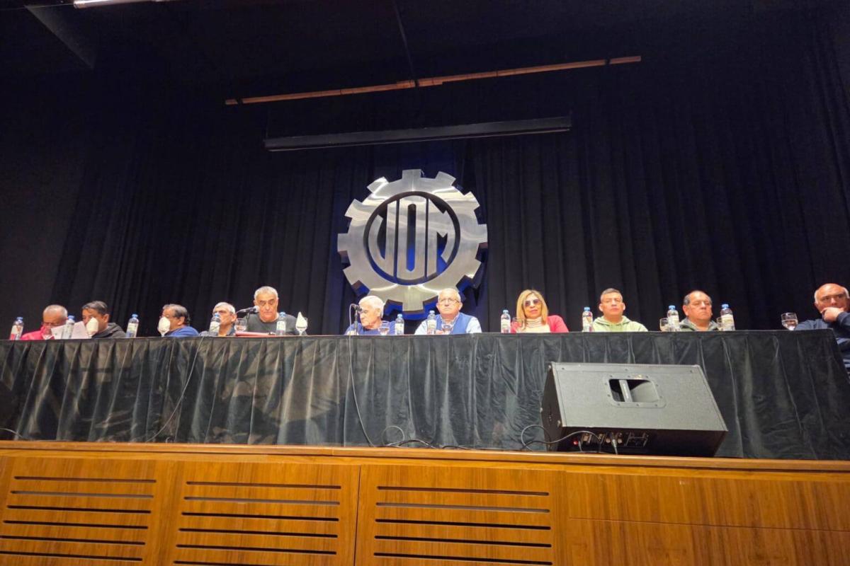 Bonetti cruzó a La Cámpora por las críticas a Kicillof y reivindicó la figura de Augusto Vandor