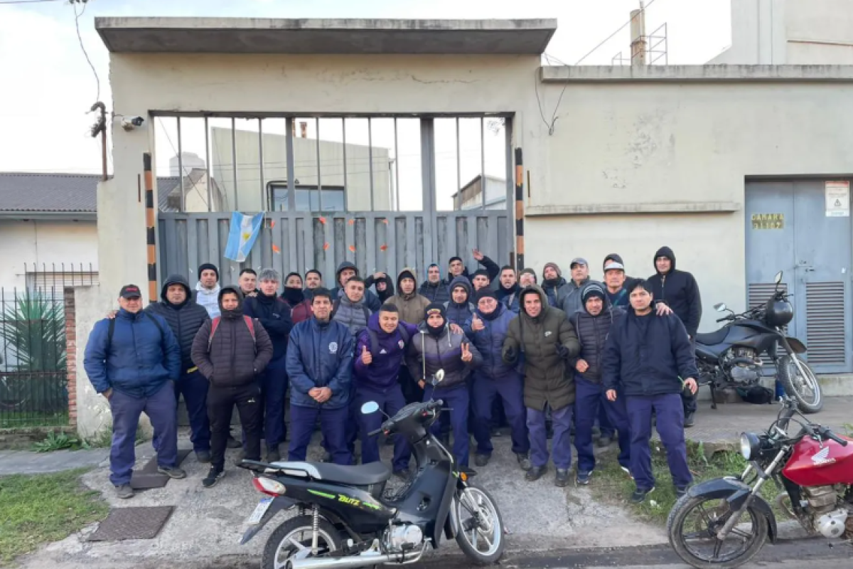 Acerías Berisso: denuncian intento de reactivar la planta sin pagar seis meses de salarios