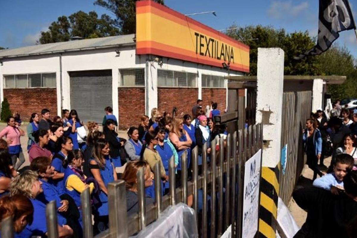 La industria textil de Mar del Plata ya perdió 300 empleos y alerta por una crisis que se agrava