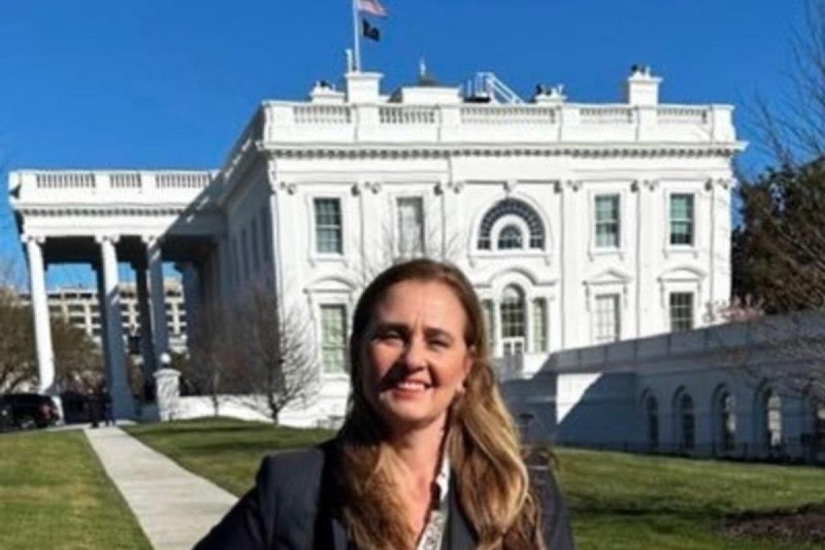 Denuncian una presunta estafa inmobiliaria en EE.UU. y apuntan al silencio de Paula Lugones, corresponsal de Clarín