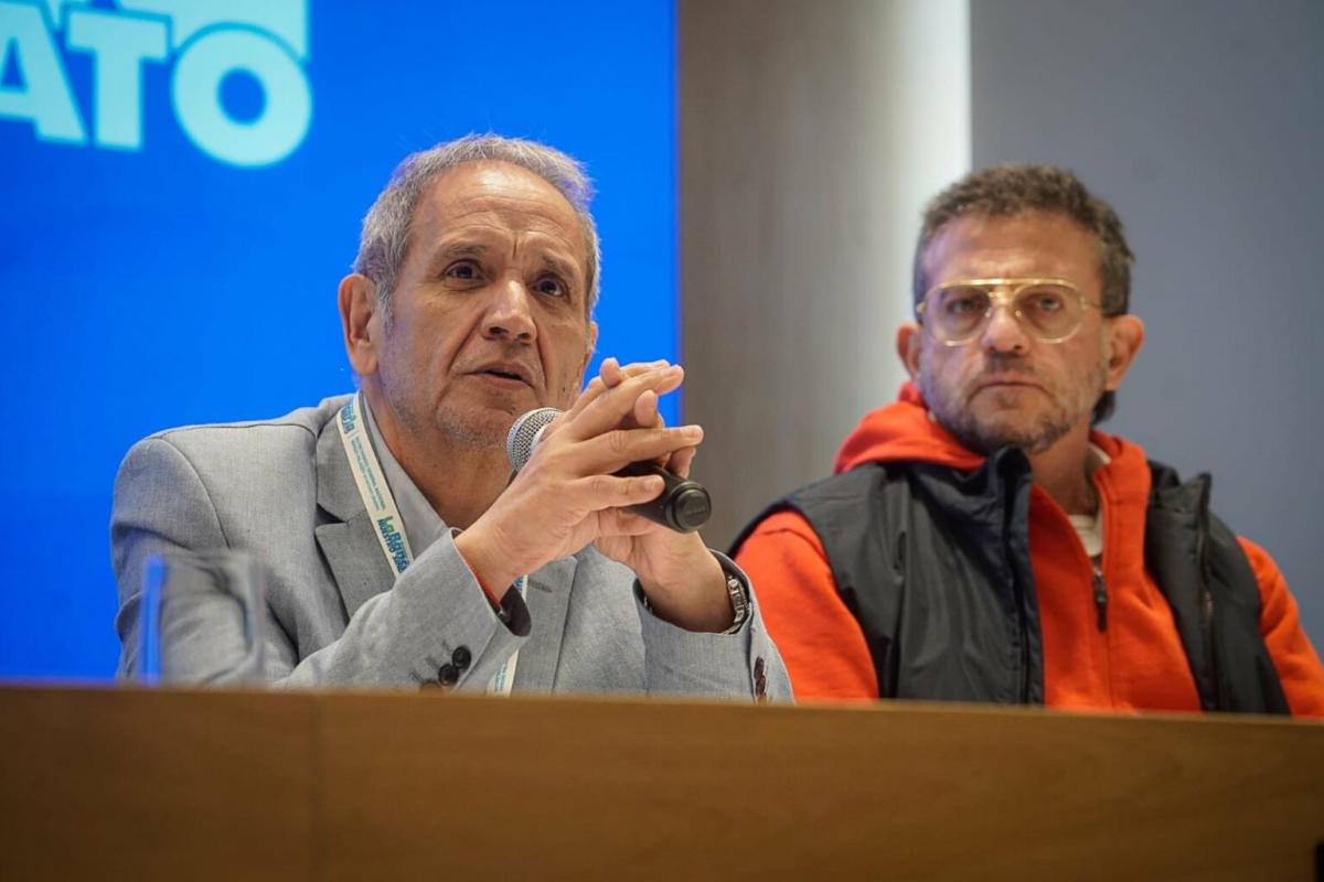 Bancarios denuncian el cierre de más de 40 sucursales y activan el estado de alerta en el Banco Santander