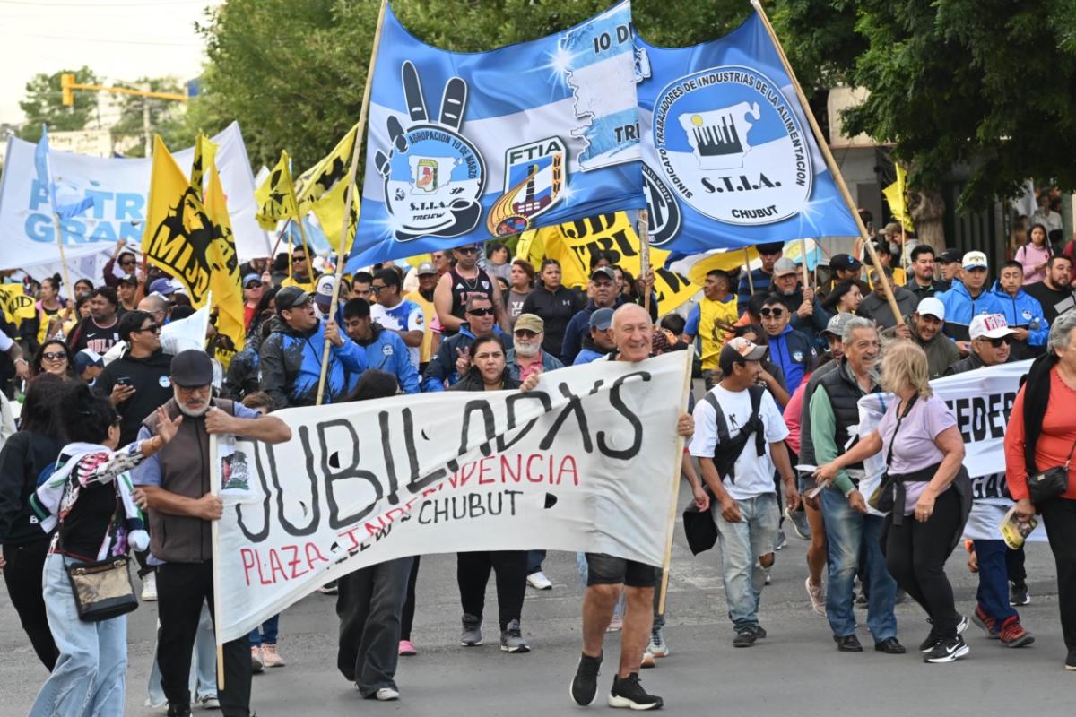 Continúan las protestas de los petroleros en Chubut