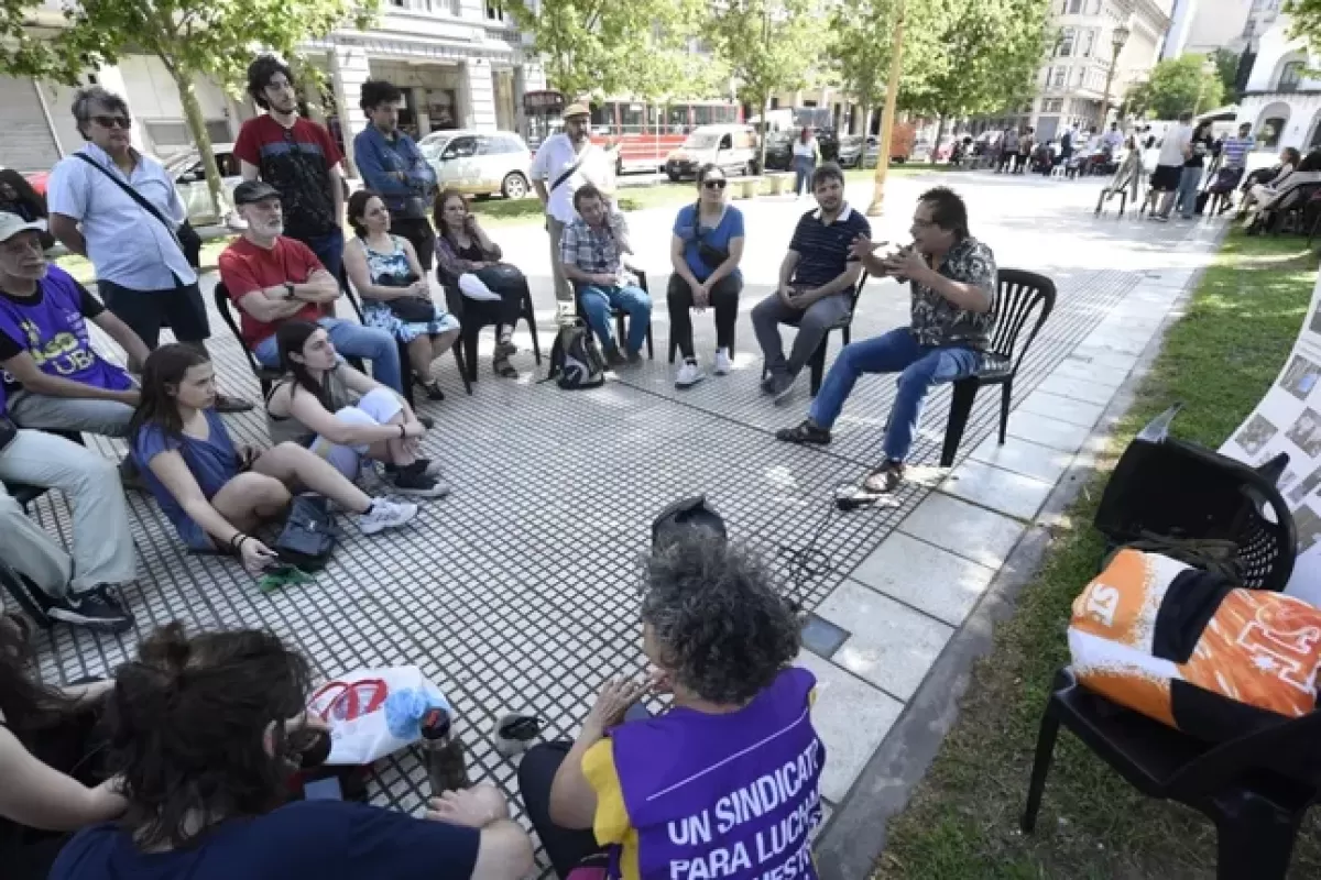 Docentes universitarios llevarán su reclamo a los tribunales con clases públicas en todo el país