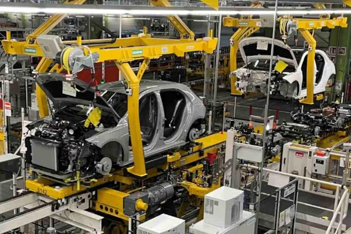 La producción automotriz volvió a caer con fuerza en julio y crece la preocupación por el empleo en una industria que sostiene más de 170.000 puestos de trabajo