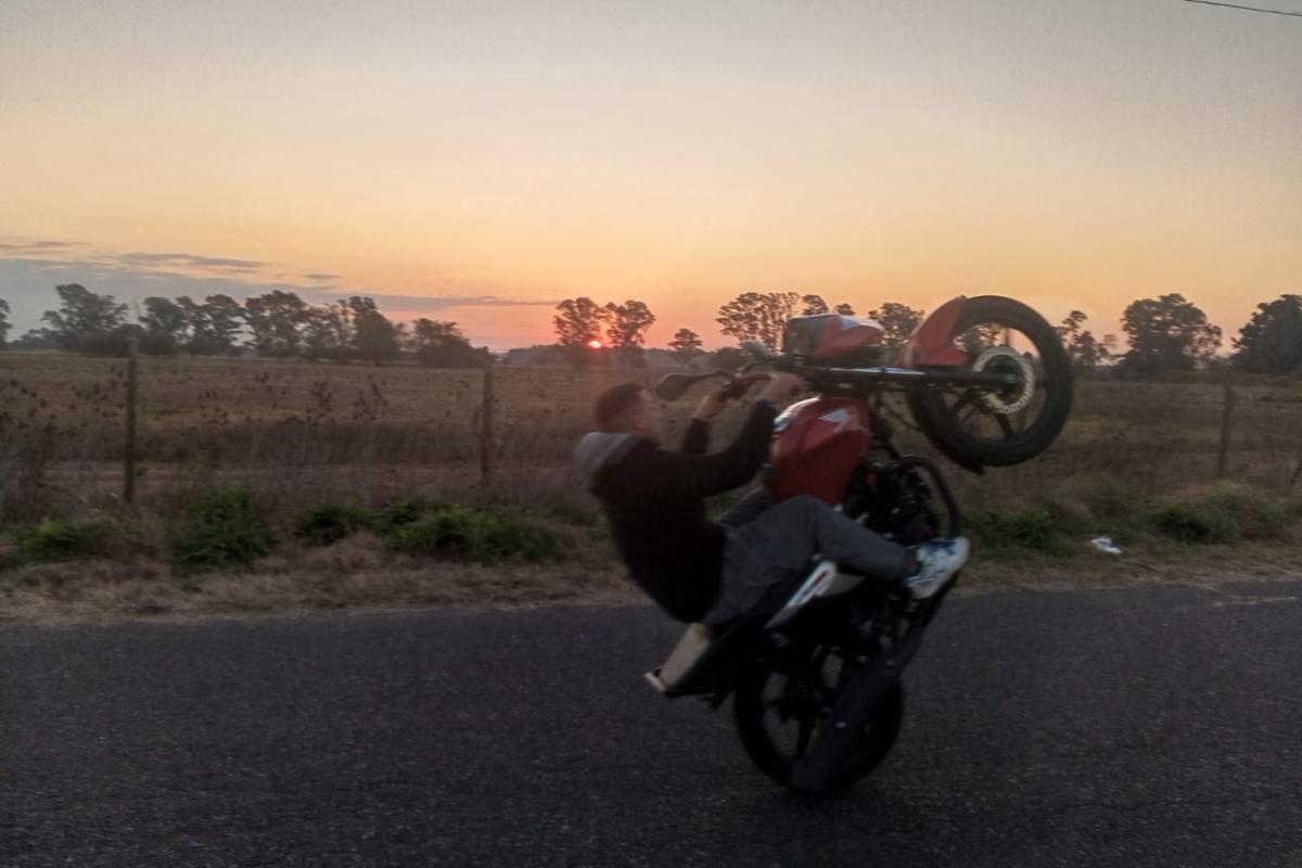 Un espectáculo sobre ruedas: la colorida reunión de motos en La Plata