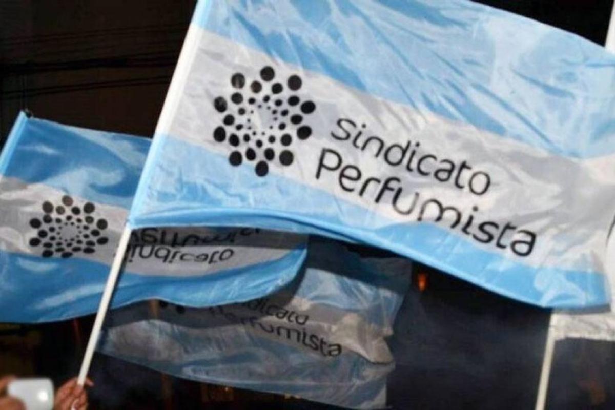 El Sindicato de Trabajadores Perfumistas Logra Nueva Actualización Salarial y Rinde Homenaje a Rubén Sandoval