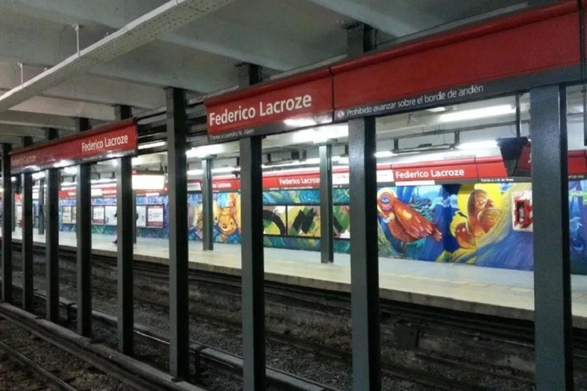Metrodelegados cruzaron al Gobierno porteño por la basura en el subte: “No hay tacho que aguante 22 horas”
