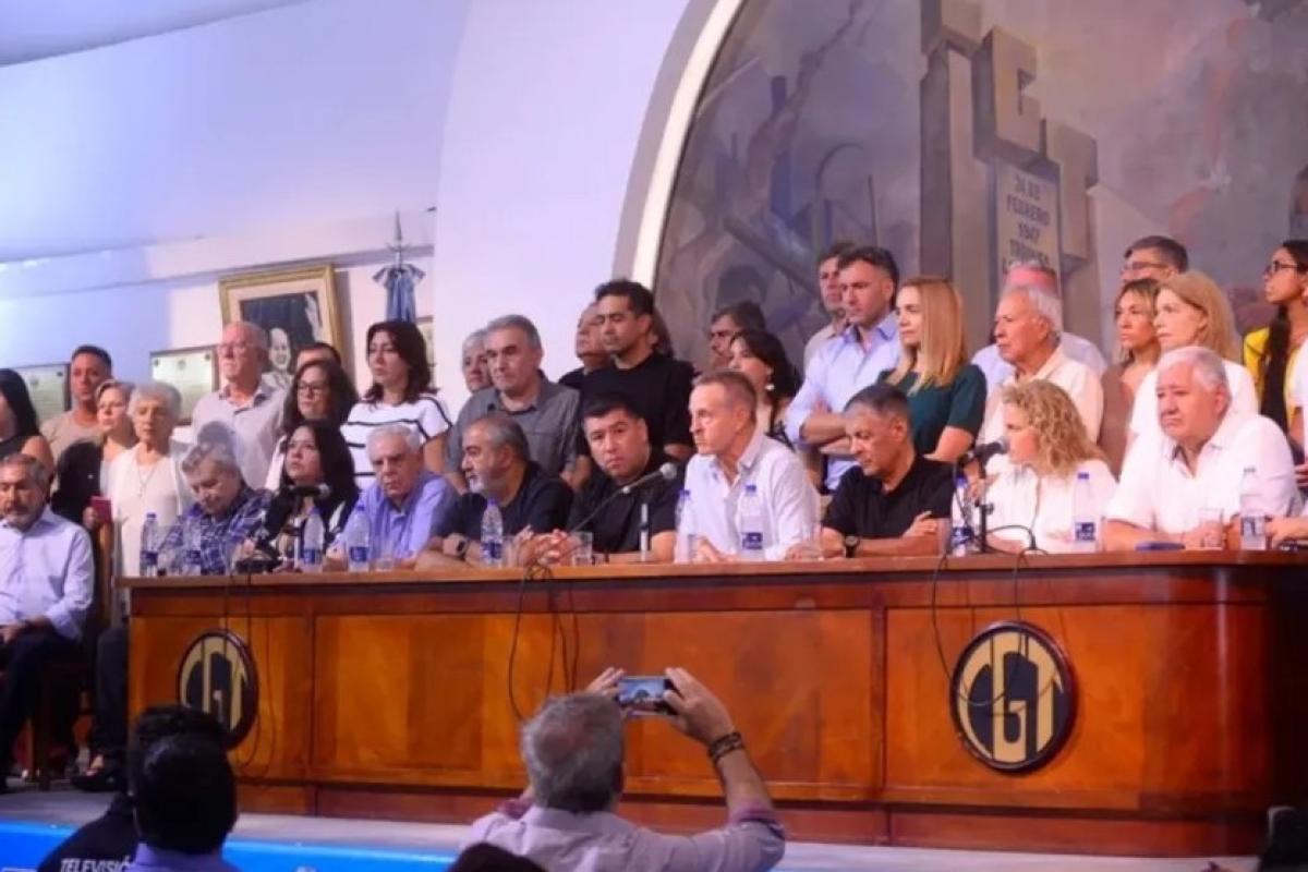 La CGT se plantó ante el Gobierno y pidió un salario mínimo de casi $1 millón: “No vamos a convalidar una puesta en escena”