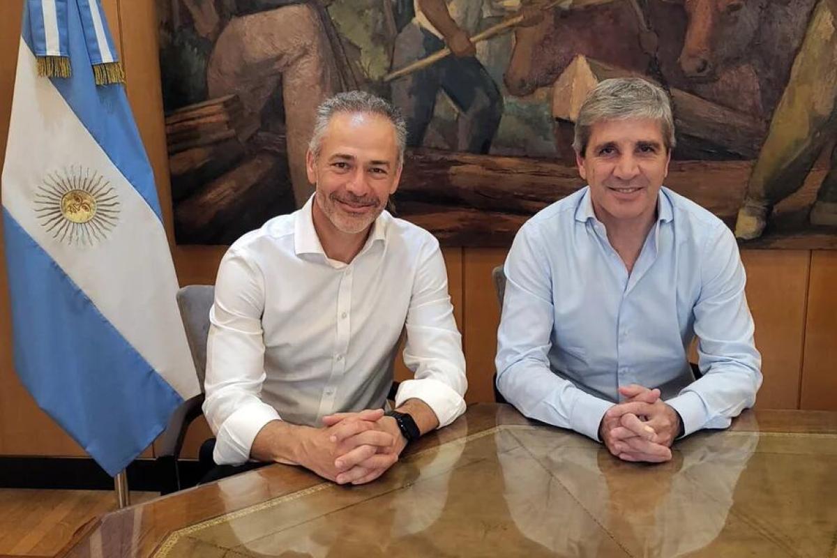 Un contrato millonario en OSPRERA alimenta versiones de acercamiento entre el Gobierno y la AFA
