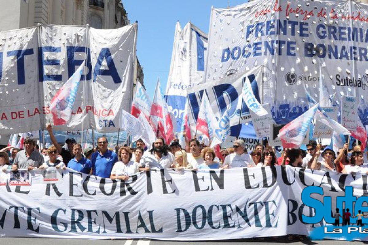 Docentes bonaerenses profundizan el reclamo salarial y advierten por el aumento de la violencia en las escuelas