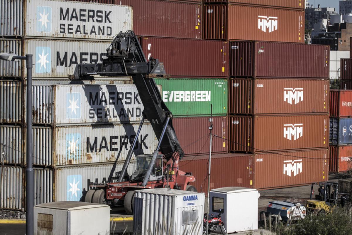 La promesa de reconversión productiva, otra vez en crisis: la industria pierde, las importaciones ganan