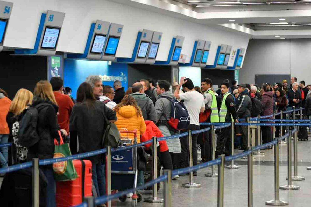 El Gobierno extiende la conciliación obligatoria con los pilotos de APLA hasta el 18 de agosto