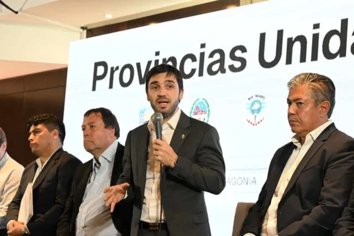 Tensión total entre los gobernadores y el Presidente: Puja por el Impuesto a las Ganancias